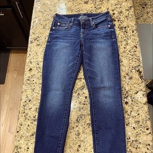 Super cute GAP DENIM curvy true skinny jeans.